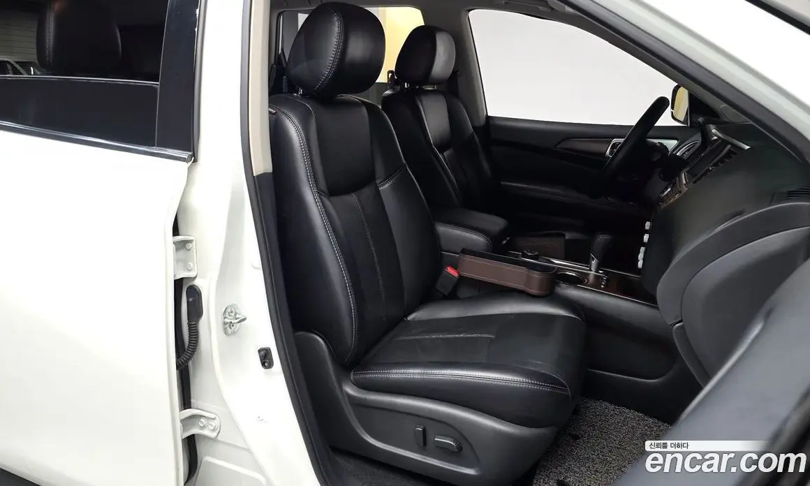 Nissan Pathfinder 2017 3.5 автомат (гидро), фото 15 Nissan Pathfinder 2017 3.5 автомат (гидро), фото 15