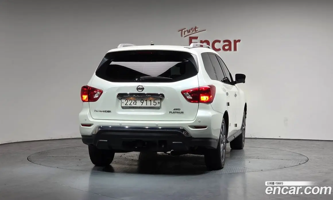 Nissan Pathfinder 2017 3.5 автомат (гидро), фото 3 Nissan Pathfinder 2017 3.5 автомат (гидро), фото 3