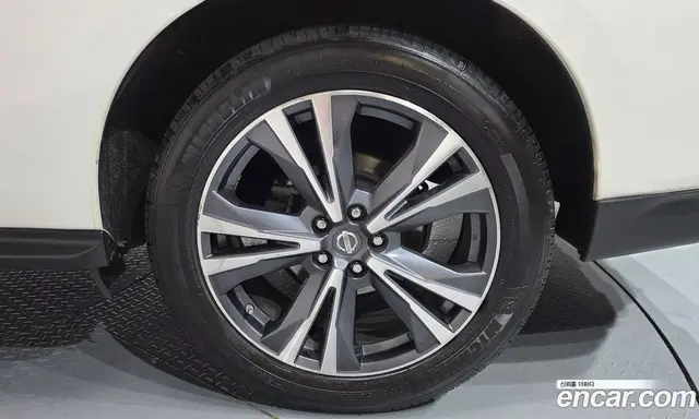 Nissan Pathfinder 2017 3.5 автомат (гидро), миниатюра 6 Nissan Pathfinder 2017 3.5 автомат (гидро), миниатюра 6