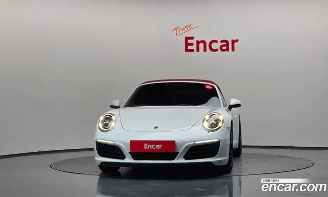 Porsche 911 2018 3.0 автомат (гидро), миниатюра 3