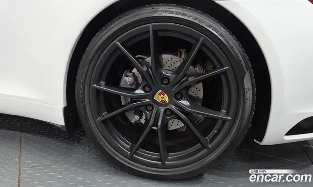 Porsche 911 2018 3.0 автомат (гидро), миниатюра 7