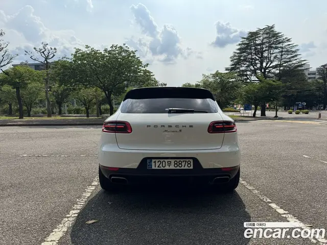 Porsche Macan 2018 2.0 автомат (гидро), миниатюра 2