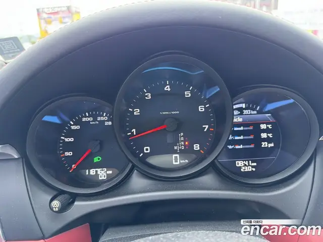Porsche Macan 2018 2.0 автомат (гидро), миниатюра 8