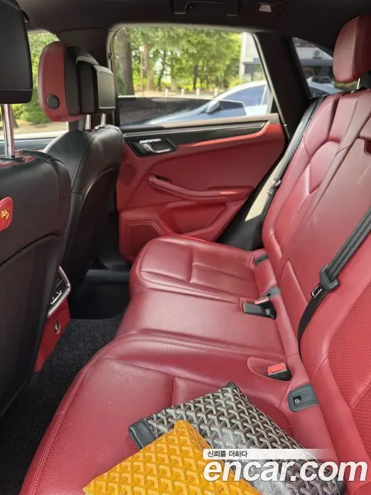 Porsche Macan 2018 2.0 автомат (гидро), фото 10