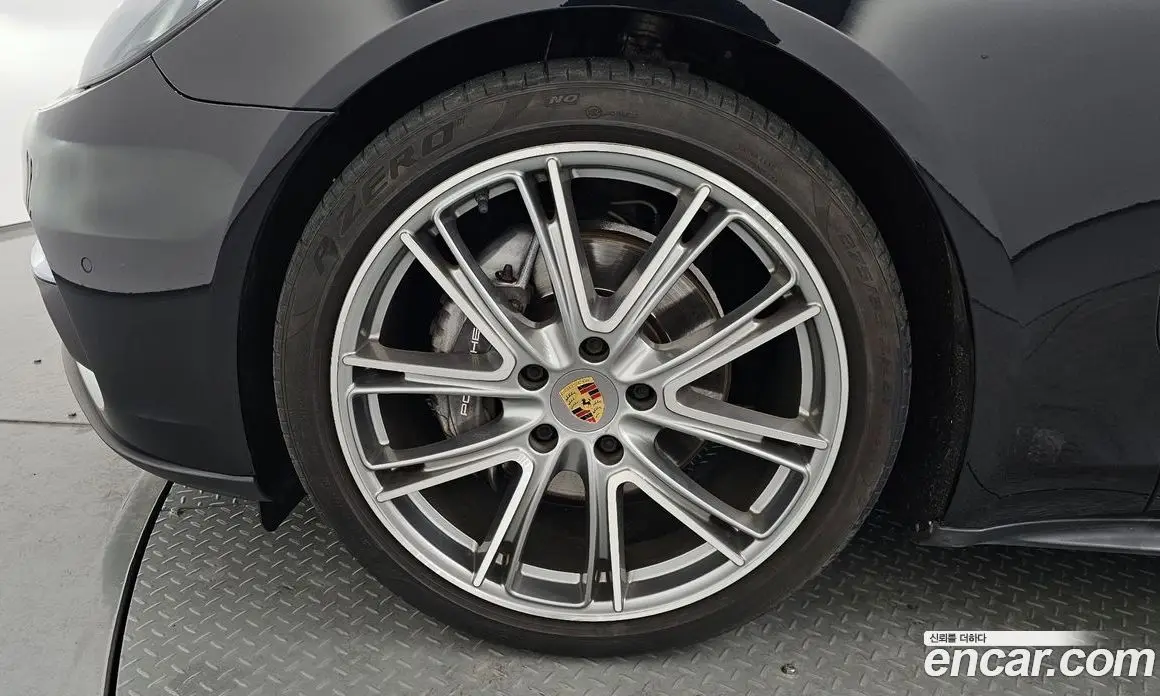 Porsche Panamera 2018 3.0 автомат (гидро), фото 4