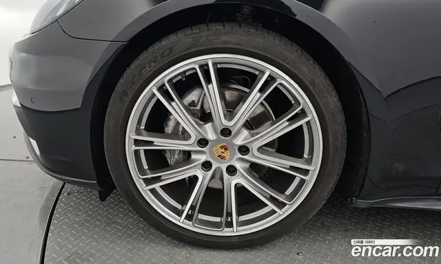 Porsche Panamera 2018 3.0 автомат (гидро), миниатюра 4