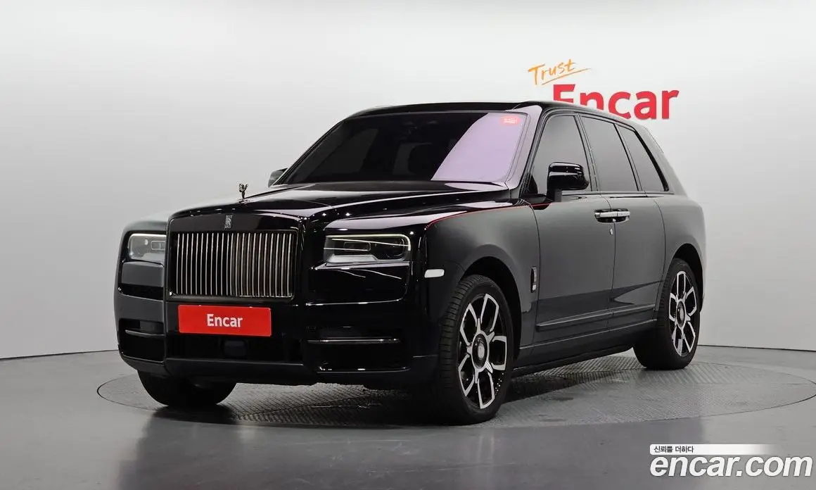 Rolls-Royce Cullinan 2022 6.7 автомат (гидро), фото 1 Rolls-Royce Cullinan 2022 6.7 автомат (гидро), фото 1