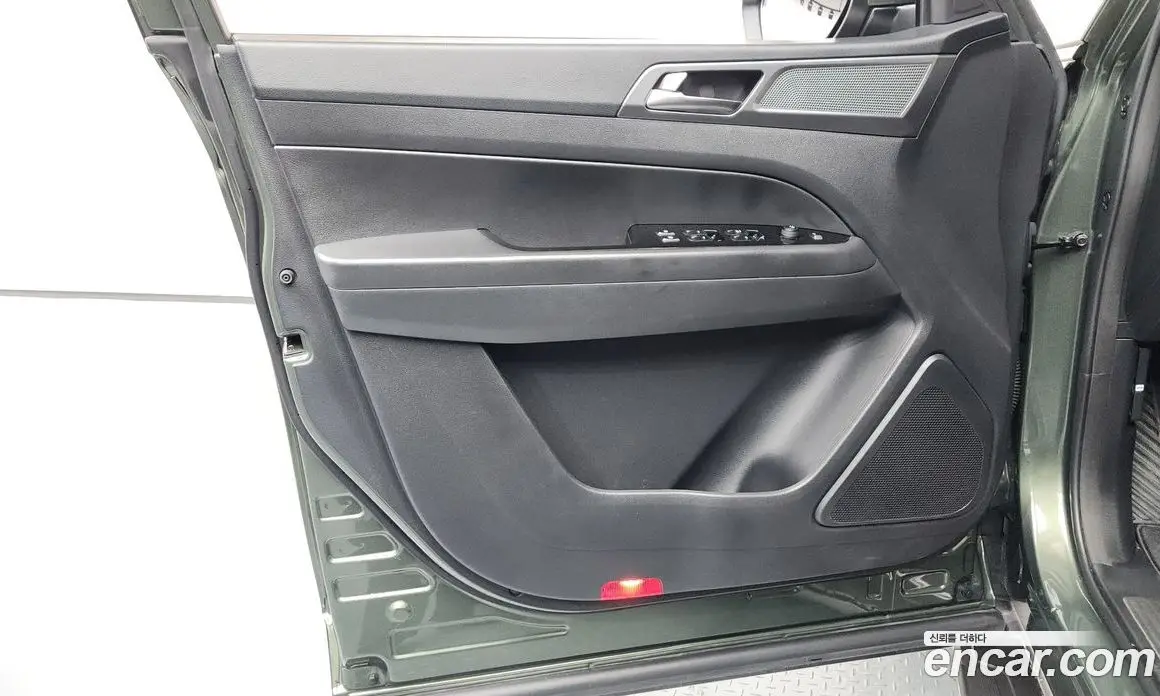 SsangYong Rexton 2023 2.2 автомат (гидро), фото 14
