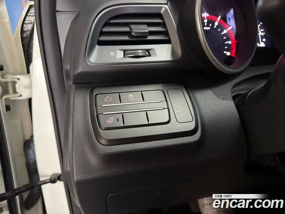 SsangYong TIBOLI 2017 1.6 автомат (гидро), фото 15