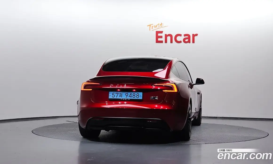 Tesla Model 3 2024 0.2 автомат (гидро), фото 4 Tesla Model 3 2024 0.2 автомат (гидро), фото 4
