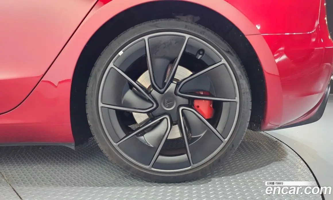Tesla Model 3 2024 0.2 автомат (гидро), фото 7 Tesla Model 3 2024 0.2 автомат (гидро), фото 7