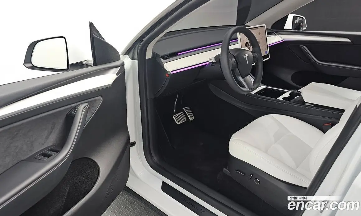 Tesla Model Y 2023 0.2 автомат (гидро), фото 17