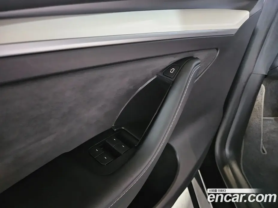 Tesla Model Y 2023 0.2 автомат (гидро), фото 14 Tesla Model Y 2023 0.2 автомат (гидро), фото 14