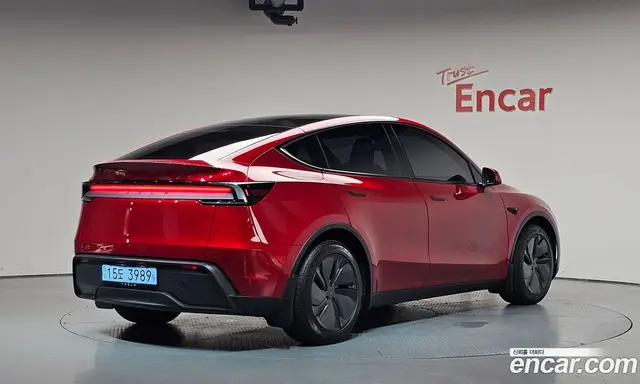 Tesla Model Y, 2026, 9 818 км