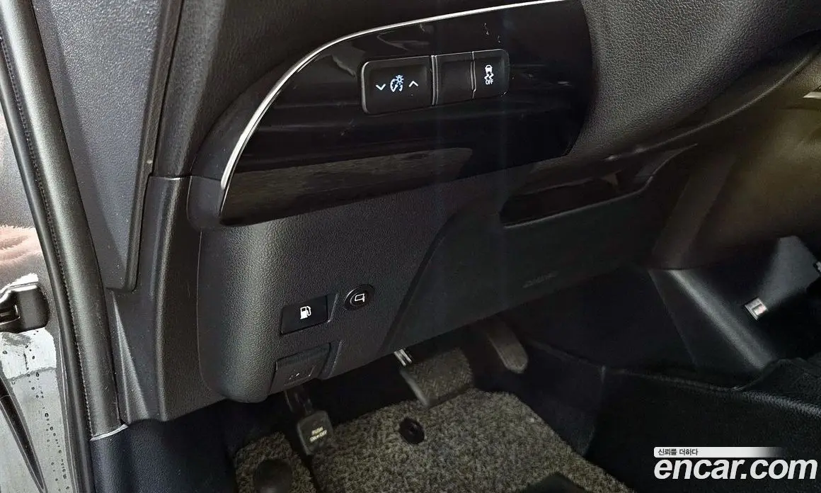 Toyota Prius 2018 1.8 автомат (гидро), фото 19 Toyota Prius 2018 1.8 автомат (гидро), фото 19