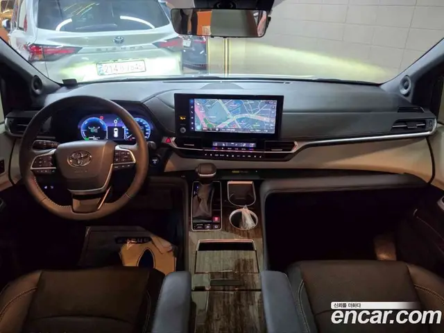 Toyota Sienna 2025 2.5 автомат (гидро), миниатюра 7 Toyota Sienna 2025 2.5 автомат (гидро), миниатюра 7