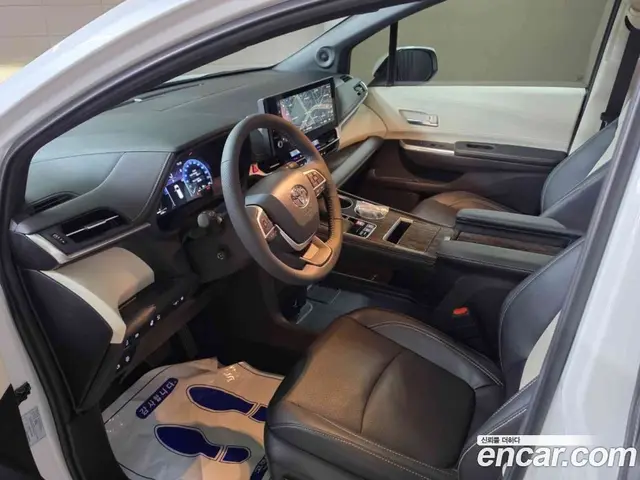Toyota Sienna 2025 2.5 автомат (гидро), миниатюра 10 Toyota Sienna 2025 2.5 автомат (гидро), миниатюра 10