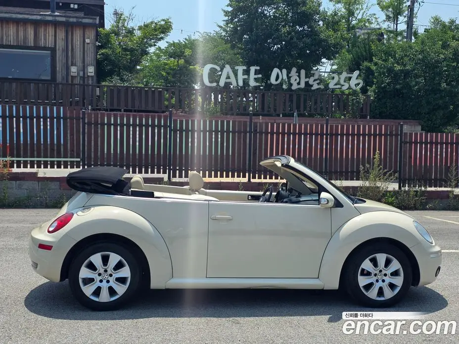 Volkswagen Beatle 2010 2.0 автомат (гидро), фото 1 Volkswagen Beatle 2010 2.0 автомат (гидро), фото 1