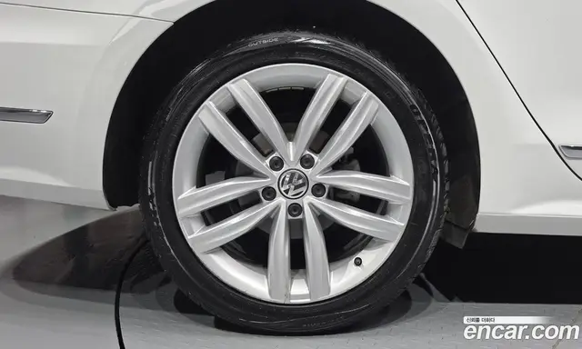 Volkswagen Passat 2018 2.0 автомат (гидро), миниатюра 5