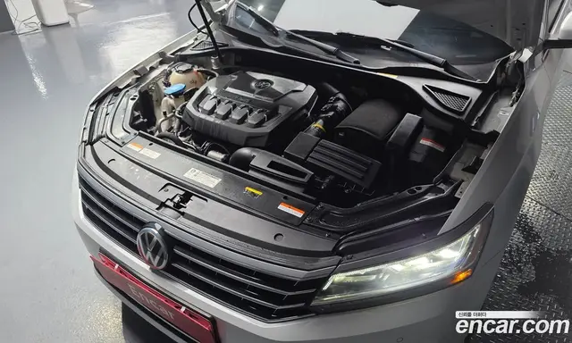 Volkswagen Passat 2018 2.0 автомат (гидро), миниатюра 6