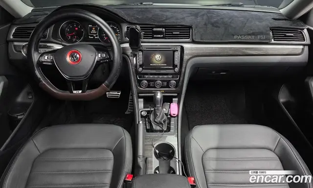 Volkswagen Passat 2018 2.0 автомат (гидро), миниатюра 10