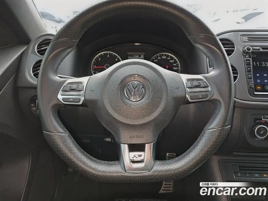 Volkswagen Tiguan 2013 2.0 автомат (гидро), фото 16