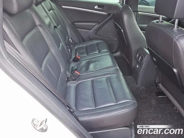 Volkswagen Tiguan 2013 2.0 автомат (гидро), миниатюра 10
