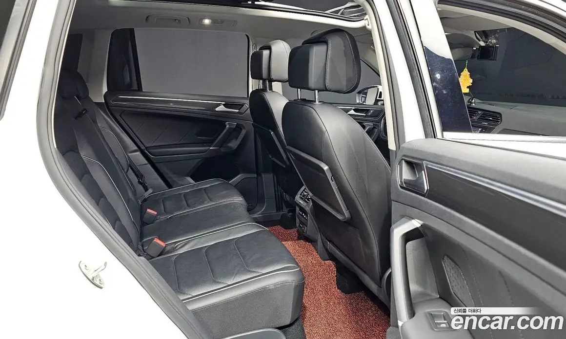 Volkswagen Tiguan 2018 2.0 автомат (гидро), фото 12