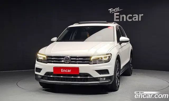 Volkswagen Tiguan 2018 2.0 автомат (гидро), миниатюра 3