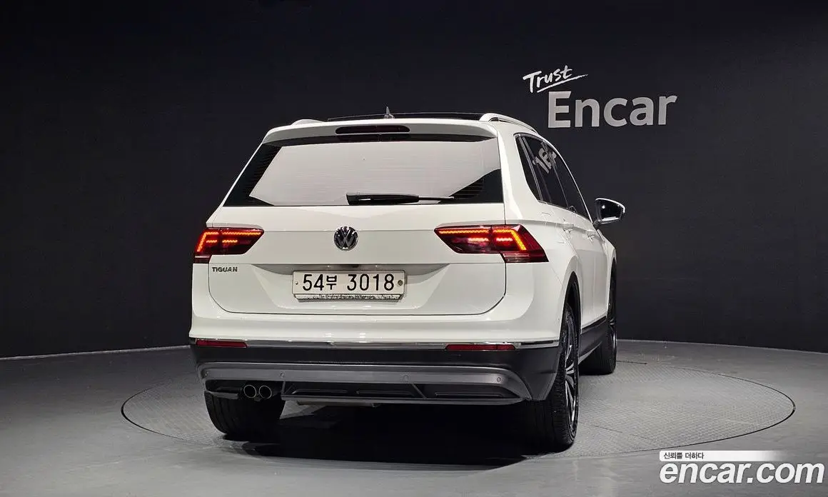 Volkswagen Tiguan 2018 2.0 автомат (гидро), фото 4