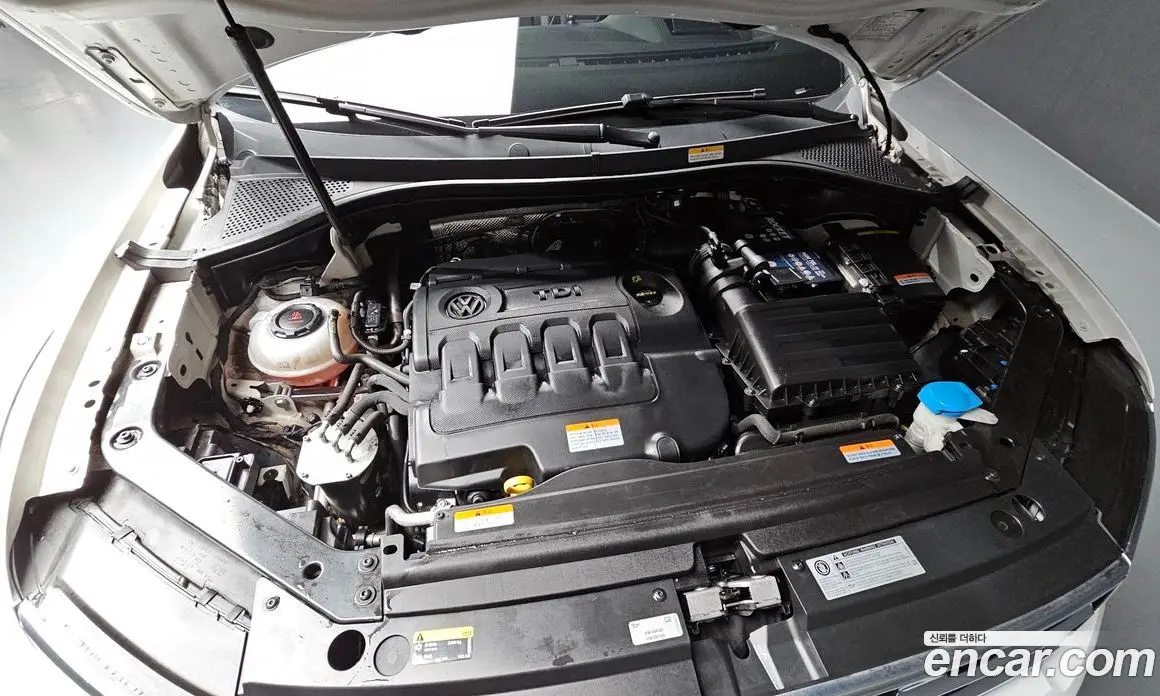 Volkswagen Tiguan 2018 2.0 автомат (гидро), фото 6