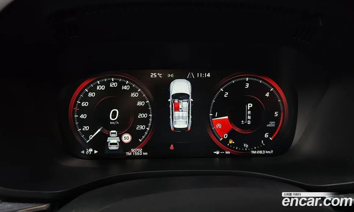 Volvo XC60 2019 2.0 автомат (гидро), фото 11