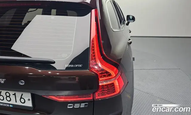 Volvo XC60 2019 2.0 автомат (гидро), миниатюра 9