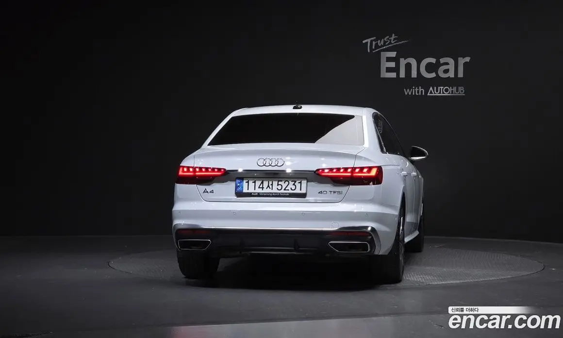 Audi A4 2023 2.0 автомат (гидро), фото 4