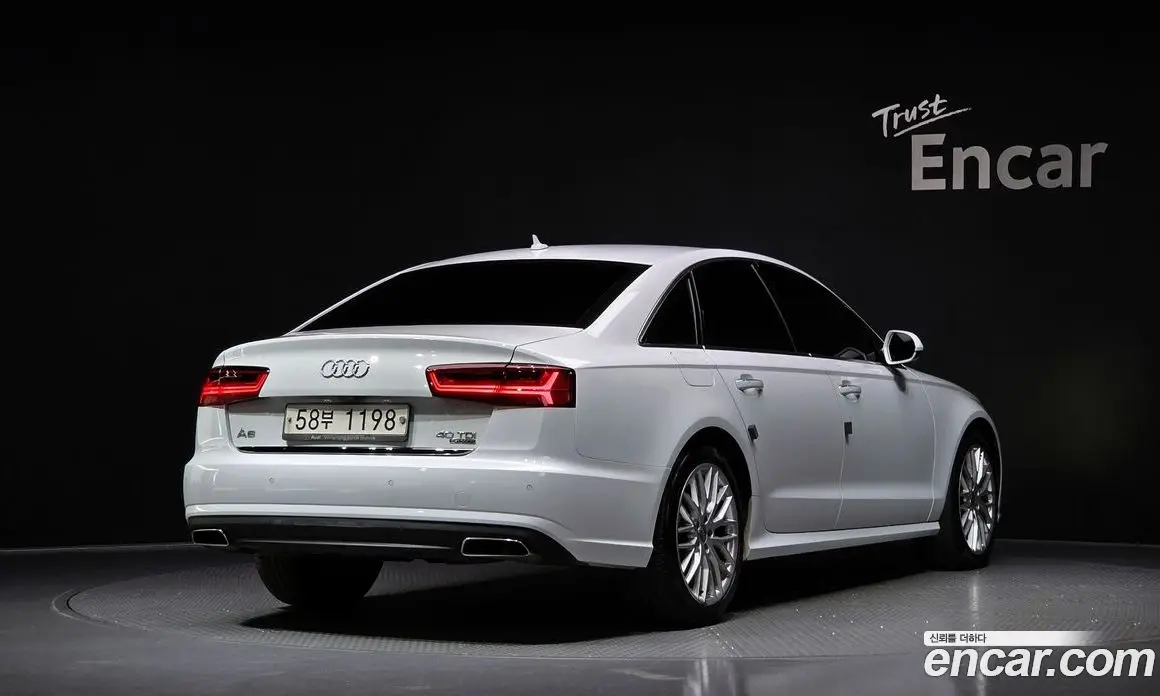 Audi A6 2015 3.0 автомат (гидро), фото 2