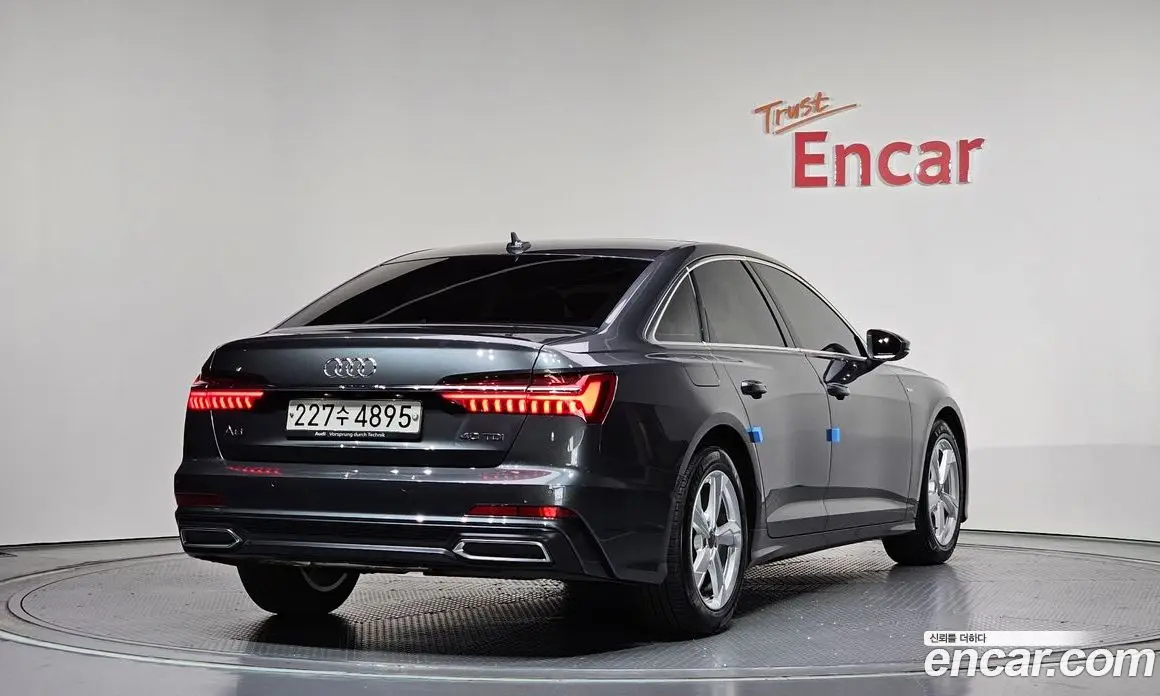 Audi A6 2020 2.0 автомат (гидро), фото 2