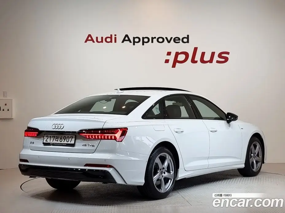 Audi A6 2025 2.0 автомат (гидро), фото 2
