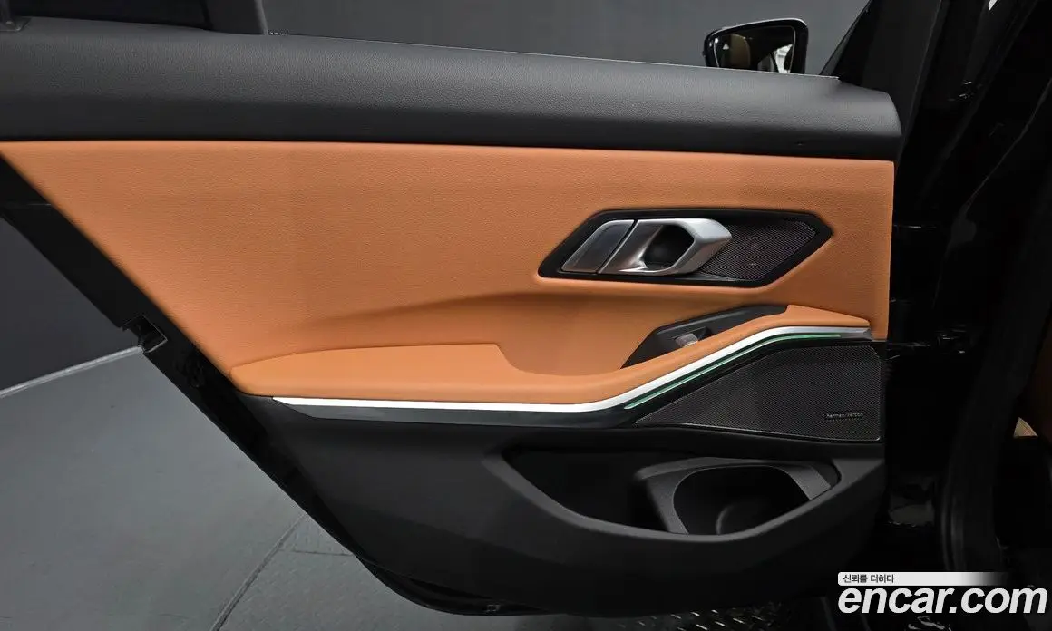 BMW 3 серия 2025 2.0 автомат (гидро), фото 15