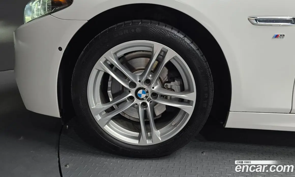 BMW 5 серия 2016 2.0 автомат (гидро), фото 5