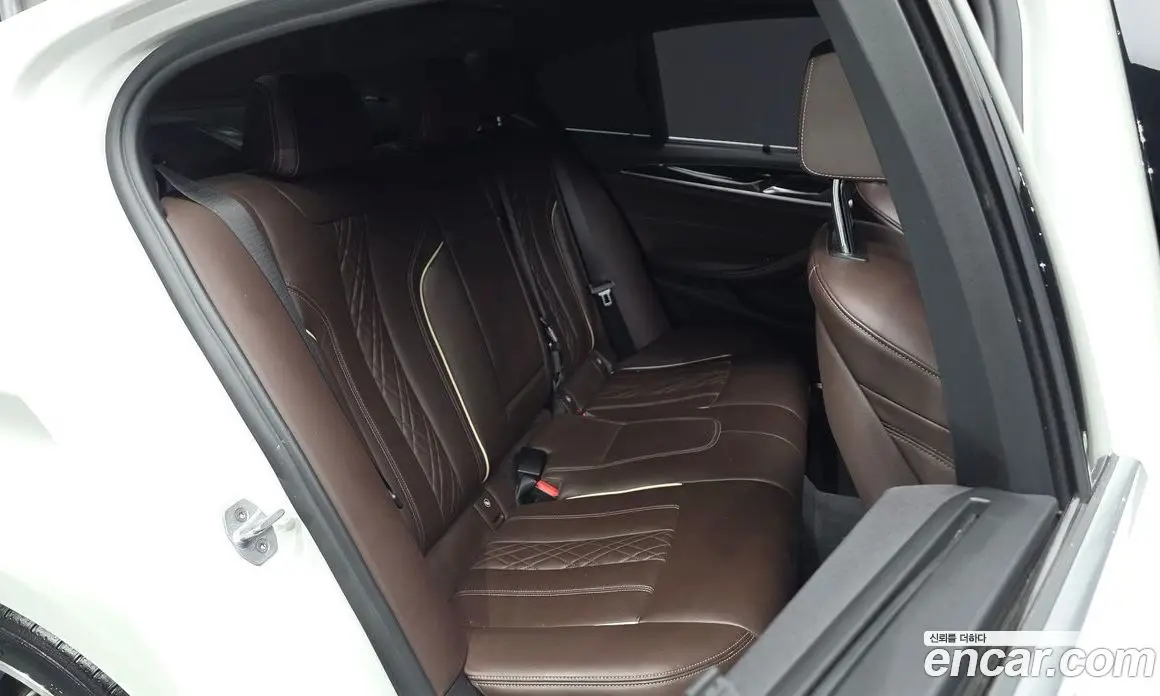 BMW 5 серия 2019 2.0 автомат (гидро), фото 17