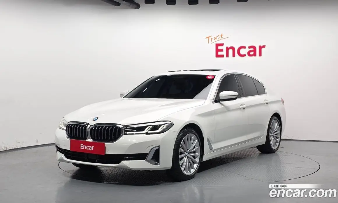 BMW 5 серия 2022 2.0 автомат (гидро), фото 1
