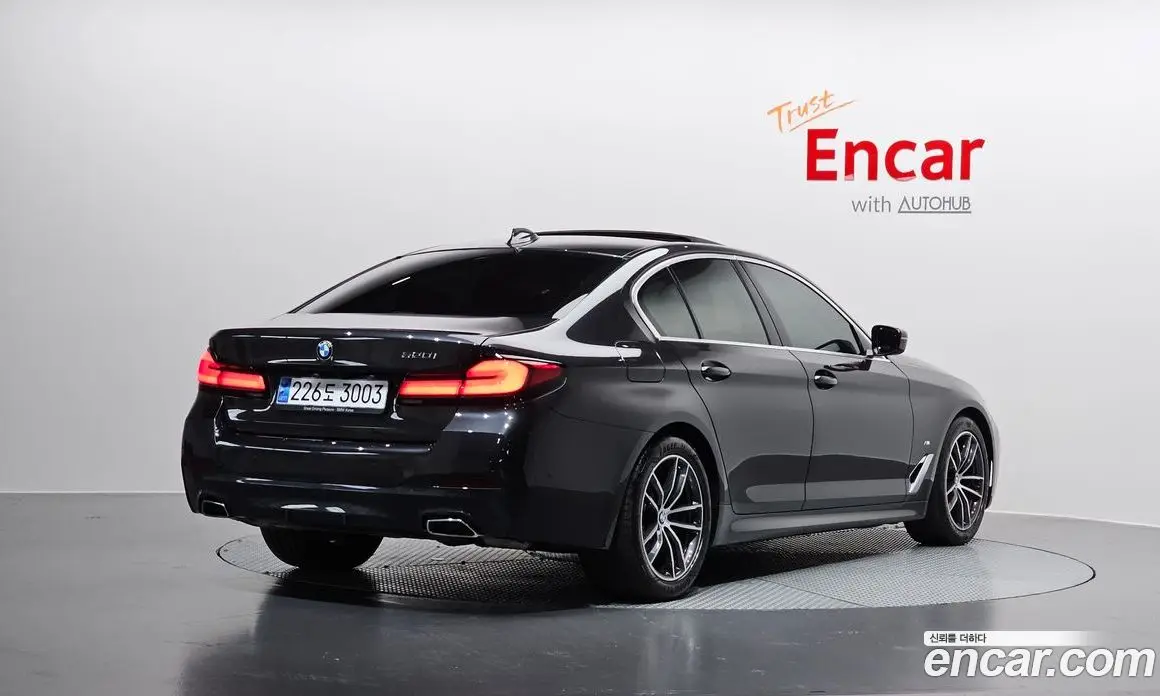 BMW 5 серия 2023 2.0 автомат (гидро), фото 2