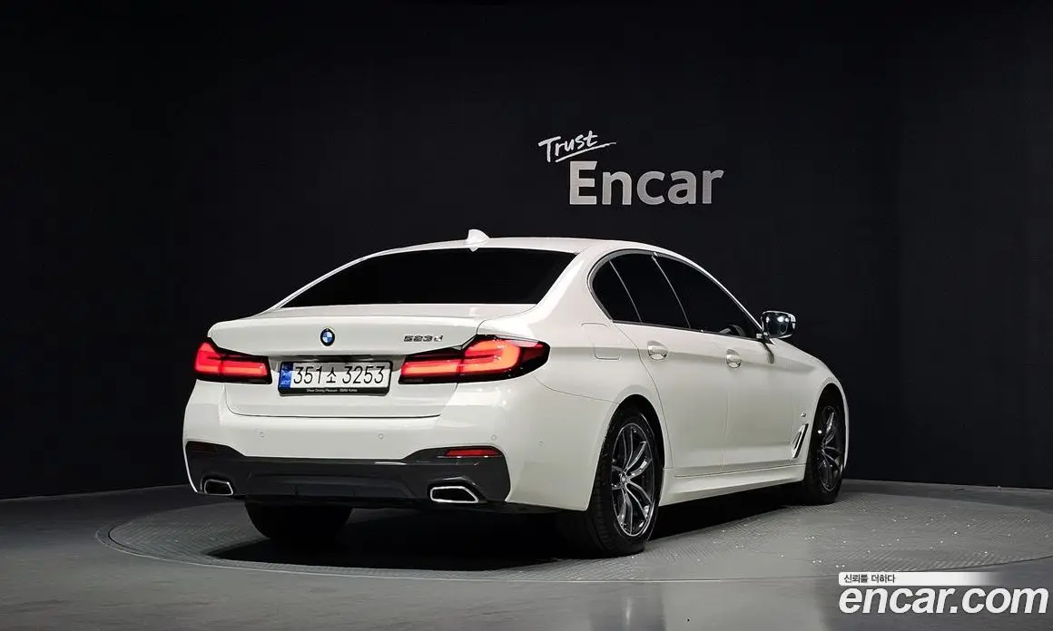 BMW 5 серия 2023 2.0 автомат (гидро), фото 2