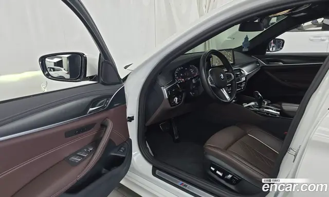 BMW 5 серия 2023 2.0 автомат (гидро), миниатюра 10