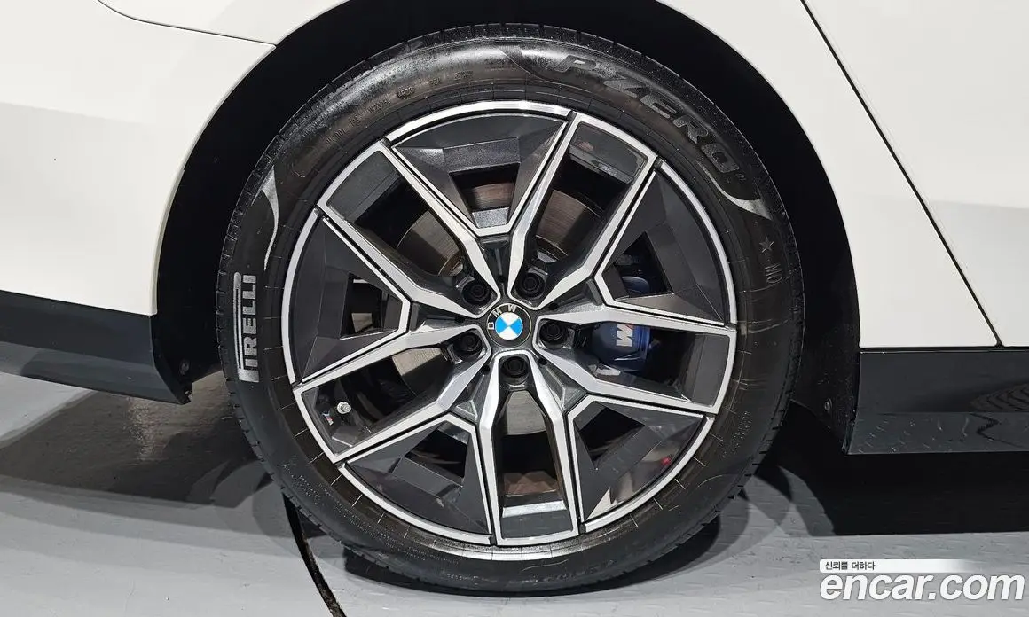 BMW 5 серия 2024 2.0 автомат (гидро), фото 5