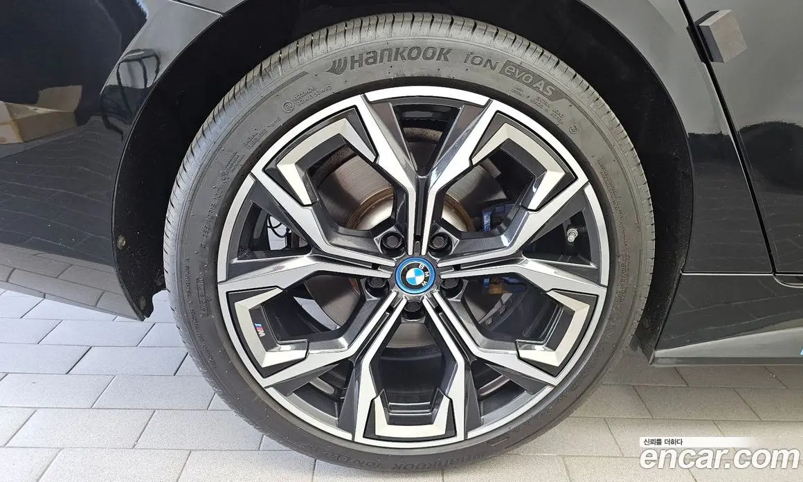 BMW i4 2022 0.2 автомат (гидро), фото 4