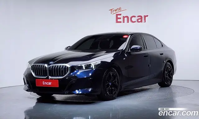 BMW i5, 2024, 87 110 км
