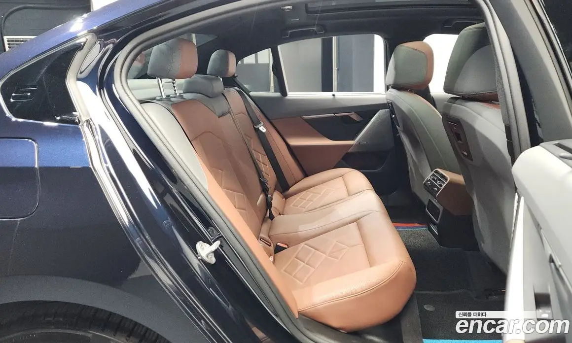 BMW i5 2024 0.2 автомат (гидро), фото 17