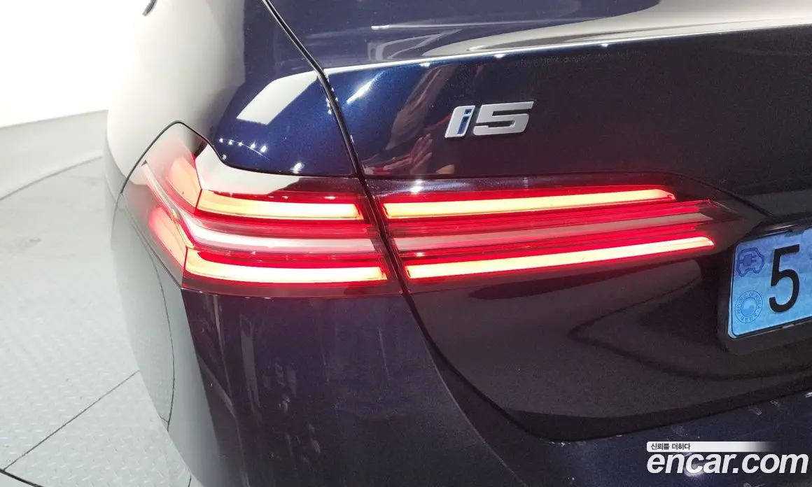 BMW i5 2024 0.2 автомат (гидро), фото 9