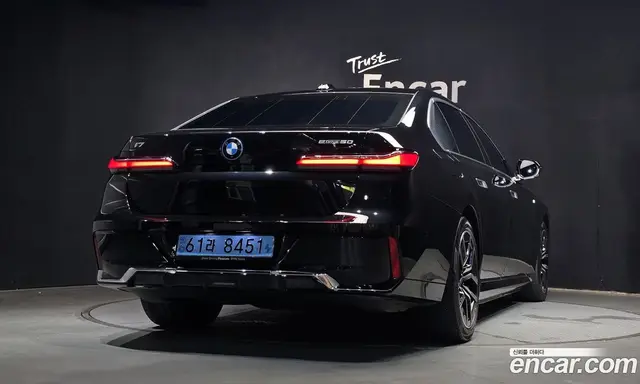 BMW i7 2023 0.3 автомат (гидро), миниатюра 2